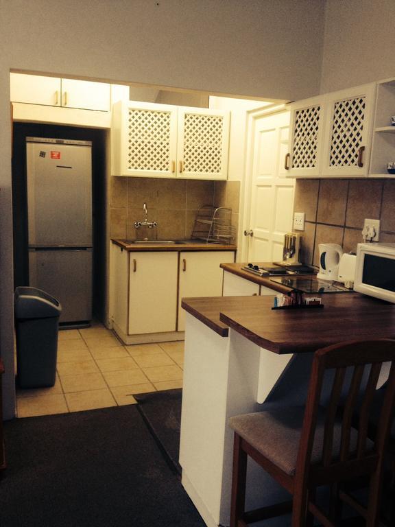 Smart Villa Guest House Източен Лондон Екстериор снимка